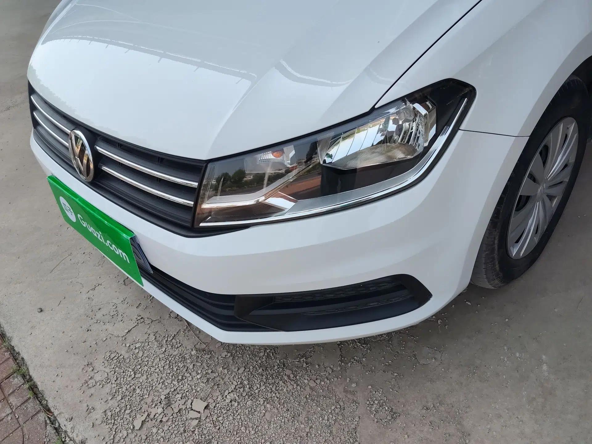 Volkswagen Santana 2021 1.5L Automatic Fashion Edition — миниатюра 9