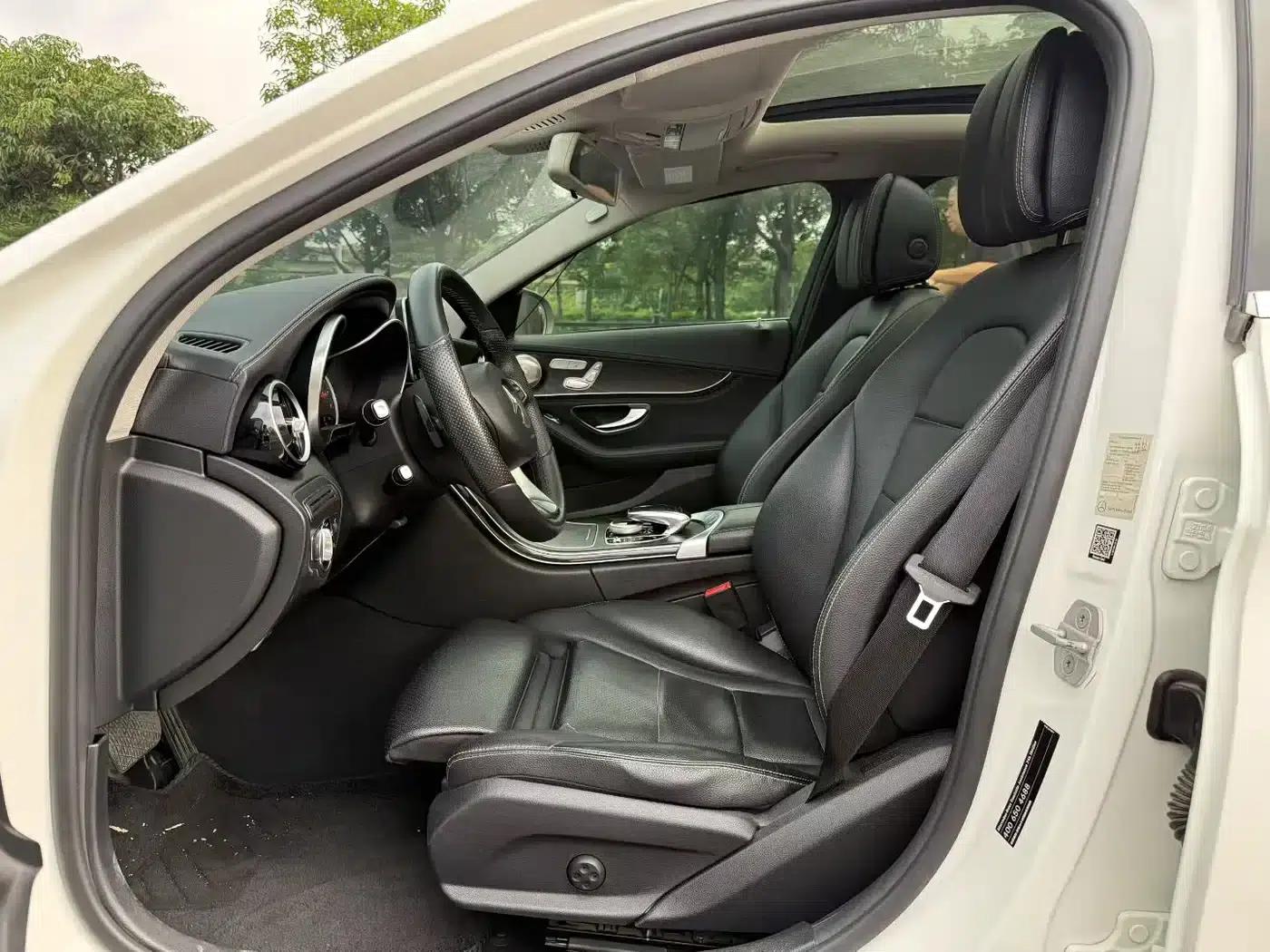 Mercedes-Benz C-Class 2015 Facelift C 200 L Sport — миниатюра 5