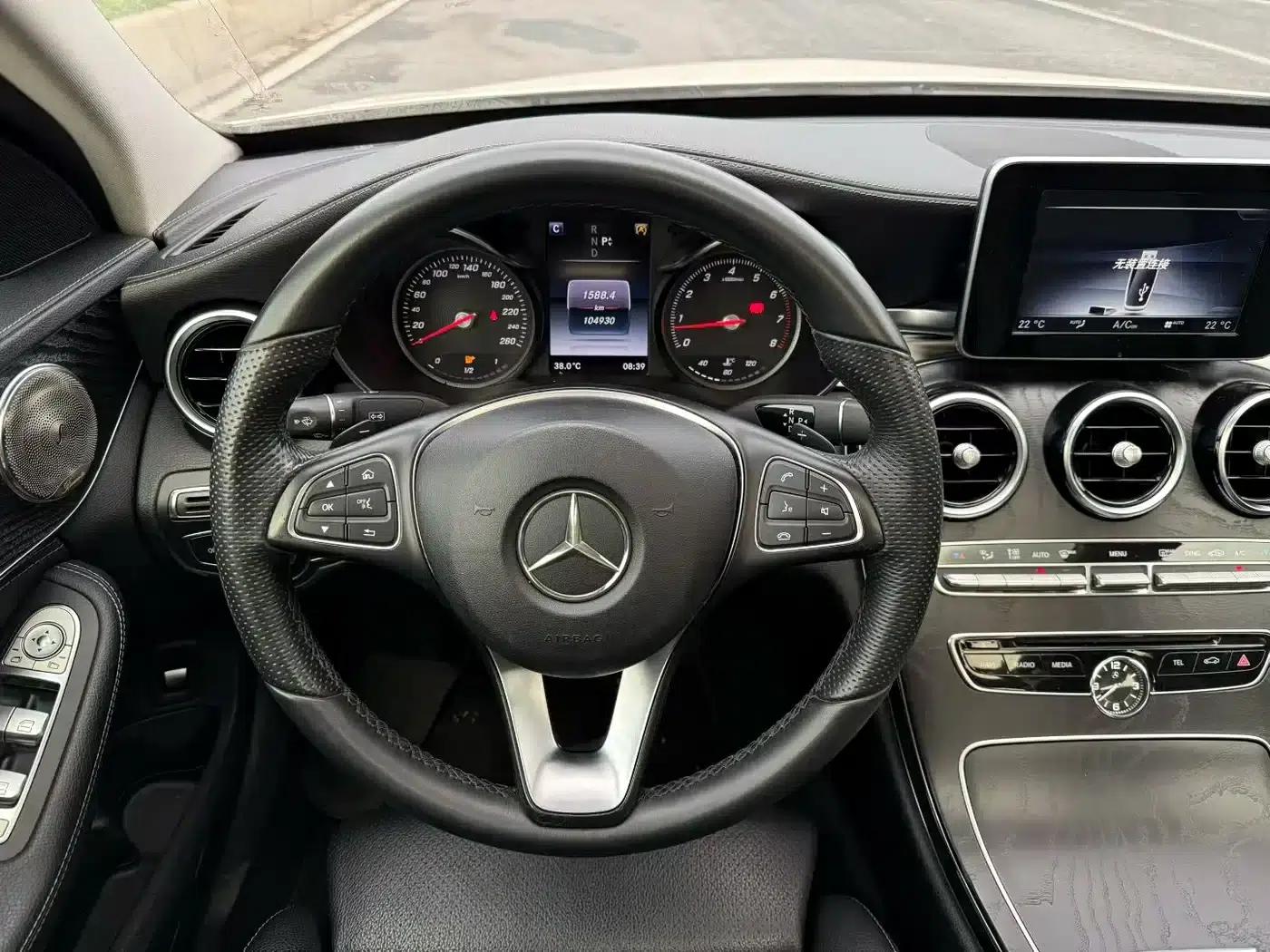 Mercedes-Benz C-Class 2015 Facelift C 200 L Sport — миниатюра 8