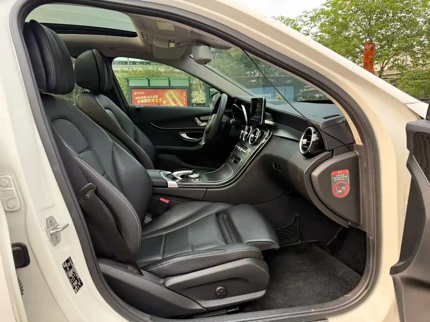 Mercedes-Benz C-Class 2015 Facelift C 200 L Sport — миниатюра 9