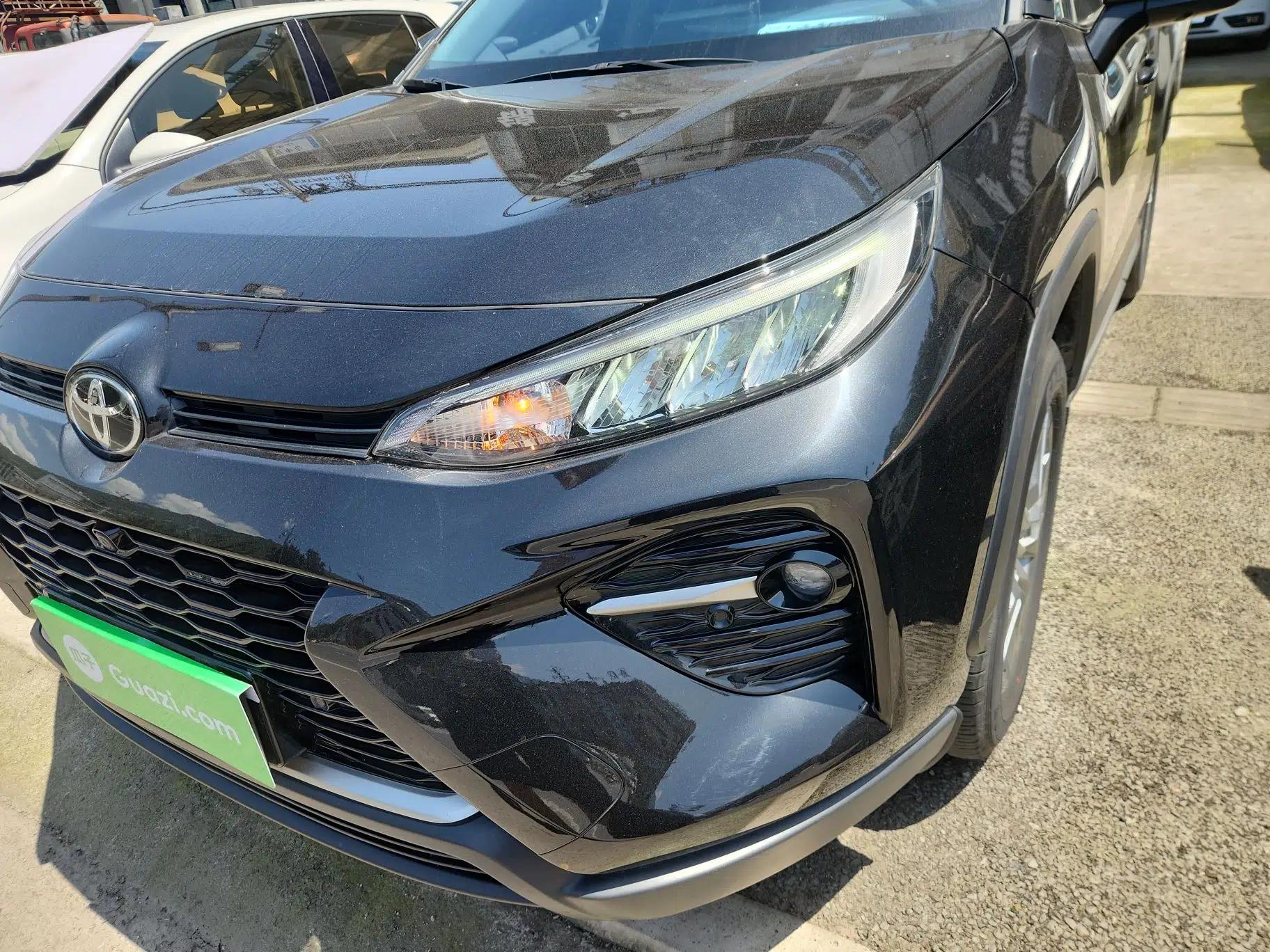 Toyota Wildlander 2022 2.0L CVT Two-Wheel Drive Luxury PLUS Edition — миниатюра 9