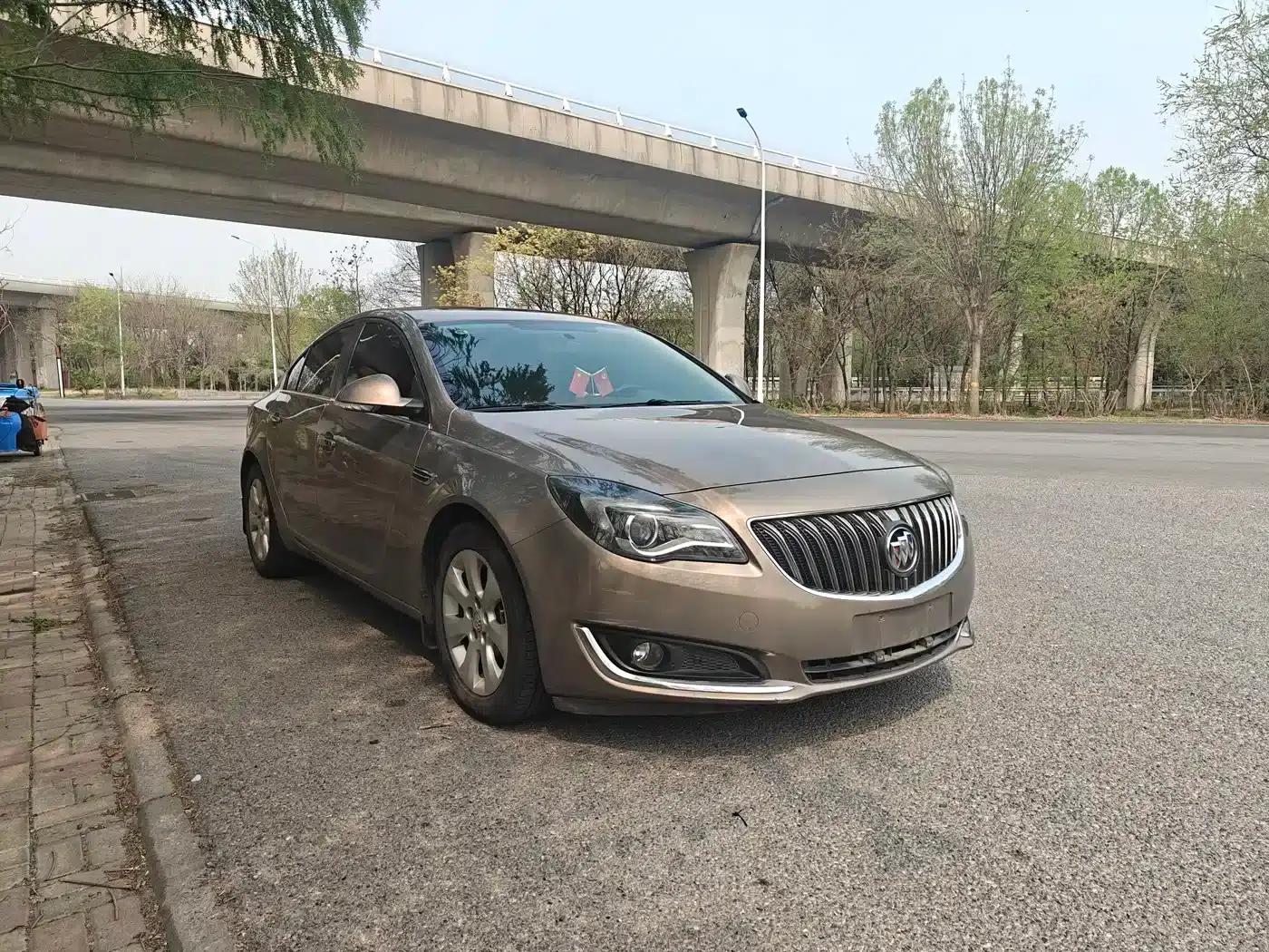 Buick Regal 2015 2.0L Leading Fashion Edition — миниатюра 3