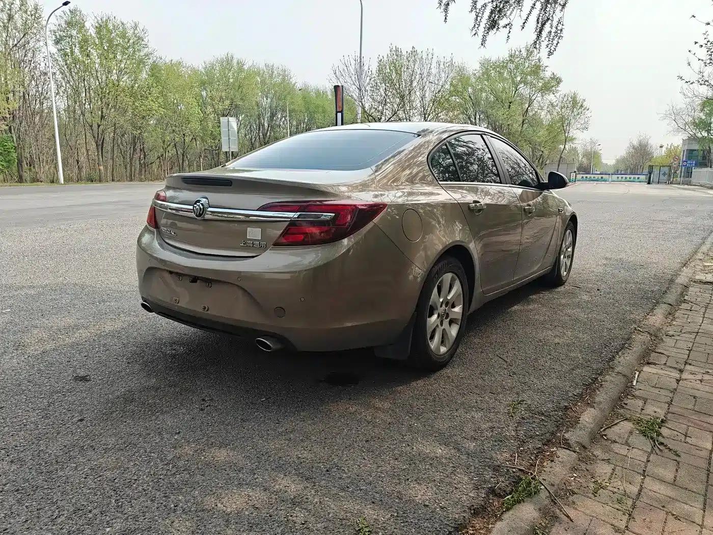 Buick Regal 2015 2.0L Leading Fashion Edition — миниатюра 7