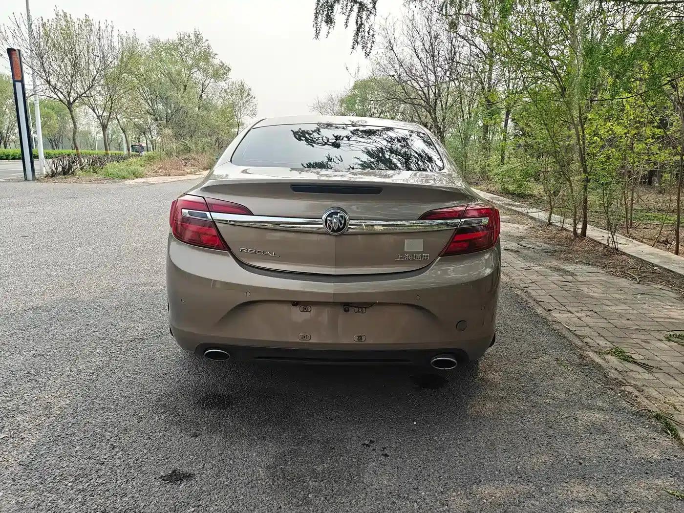 Buick Regal 2015 2.0L Leading Fashion Edition — миниатюра 8
