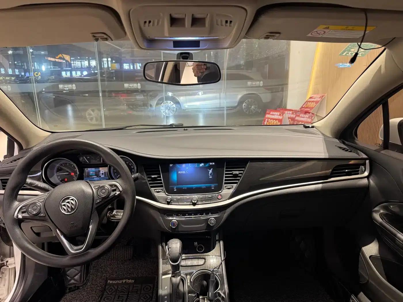 Buick Verano 2017 Sedan 15S Automatic Leading Edition — миниатюра 12