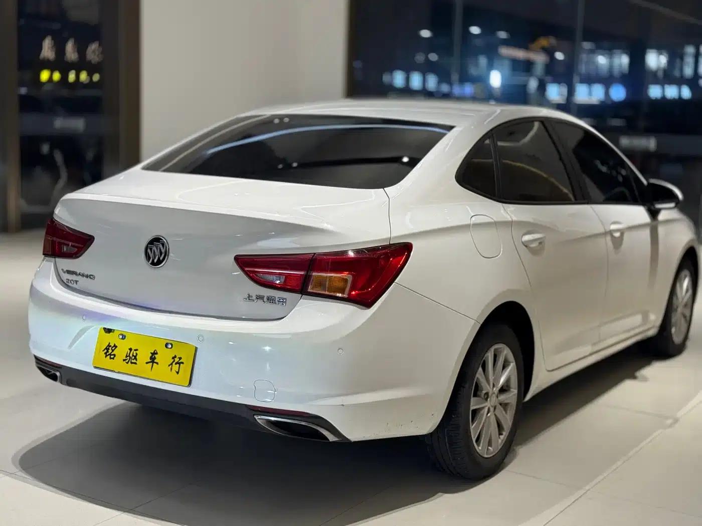 Buick Verano 2017 Sedan 15S Automatic Leading Edition — миниатюра 7