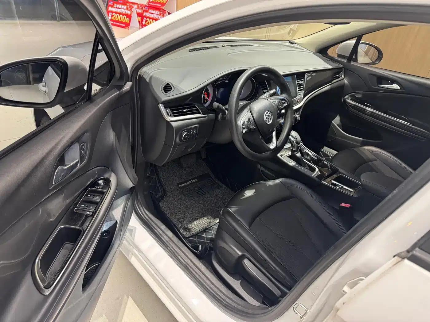 Buick Verano 2017 Sedan 15S Automatic Leading Edition — миниатюра 8