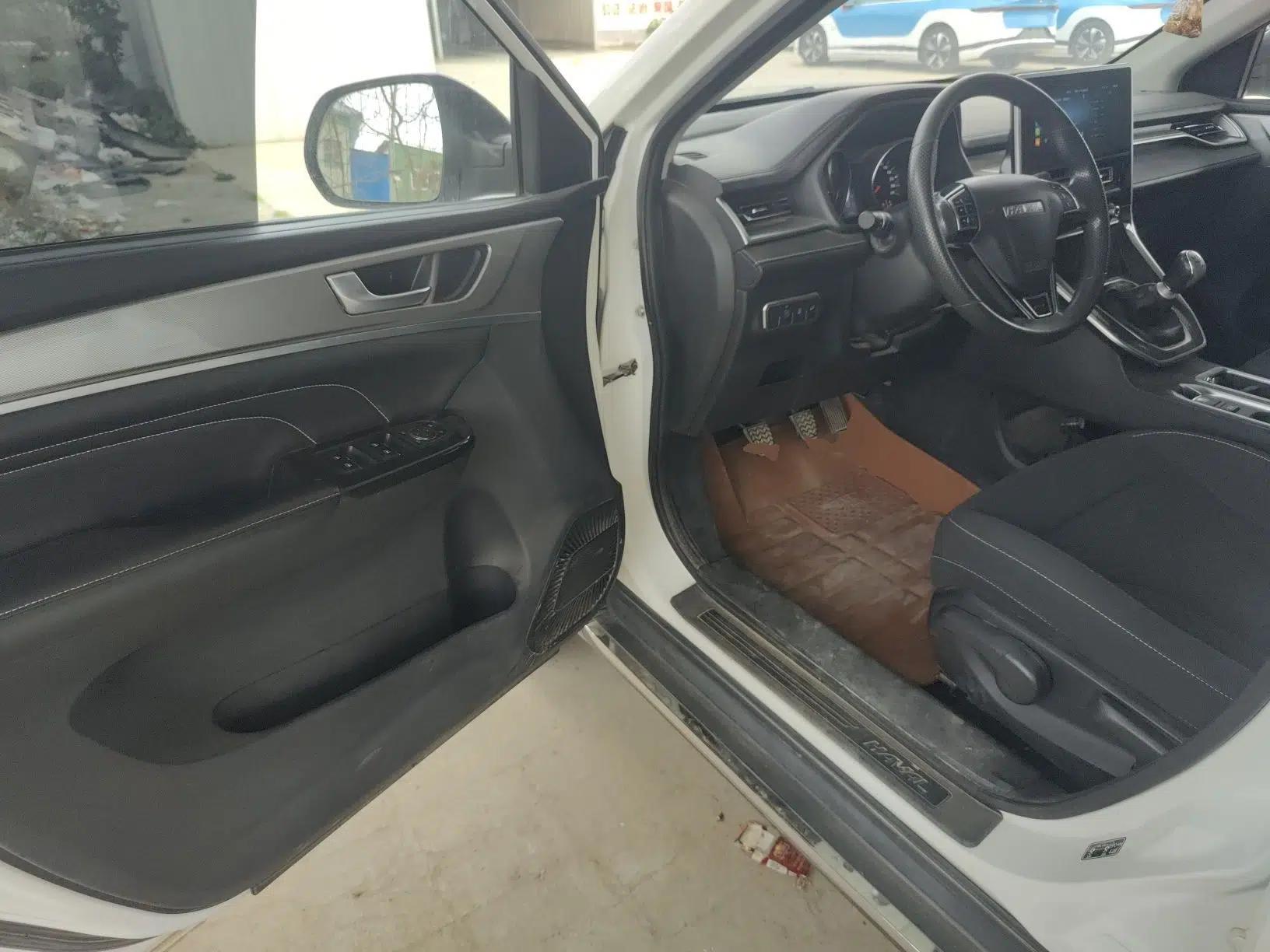 Haval M6 2021 PLUS 1.5T Manual Elite Smart Connectivity Model — миниатюра 19