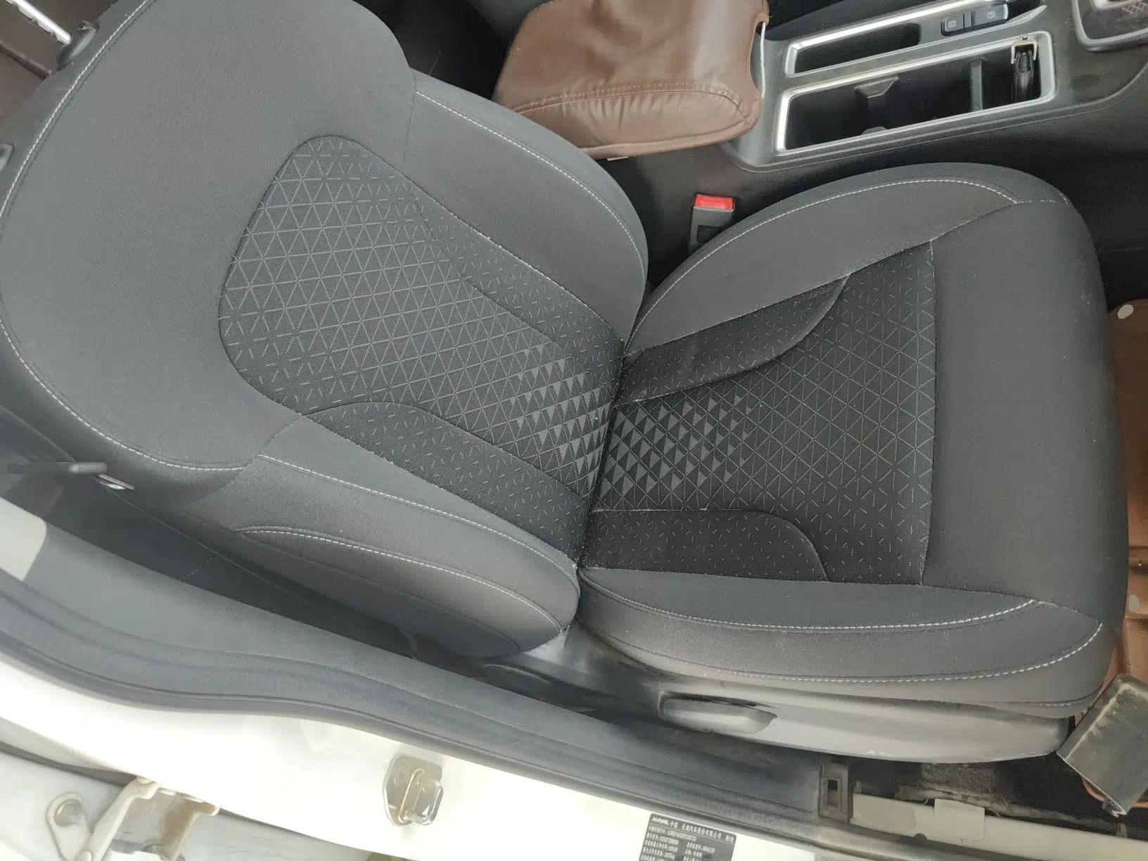 Haval M6 2021 PLUS 1.5T Manual Elite Smart Connectivity Model — миниатюра 23