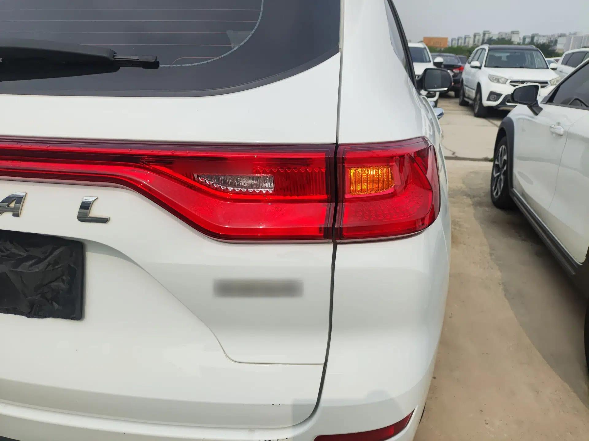 Haval M6 2021 PLUS 1.5T DCT Elite Smart Connectivity Model — миниатюра 3