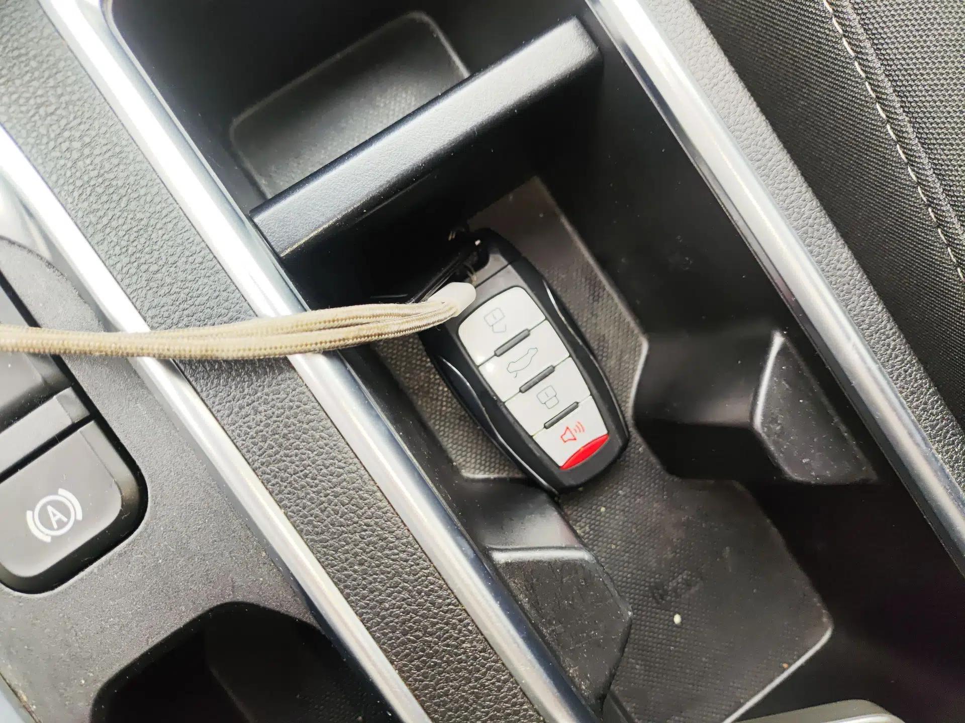 Haval M6 2021 PLUS 1.5T DCT Elite Smart Connectivity Model — миниатюра 22