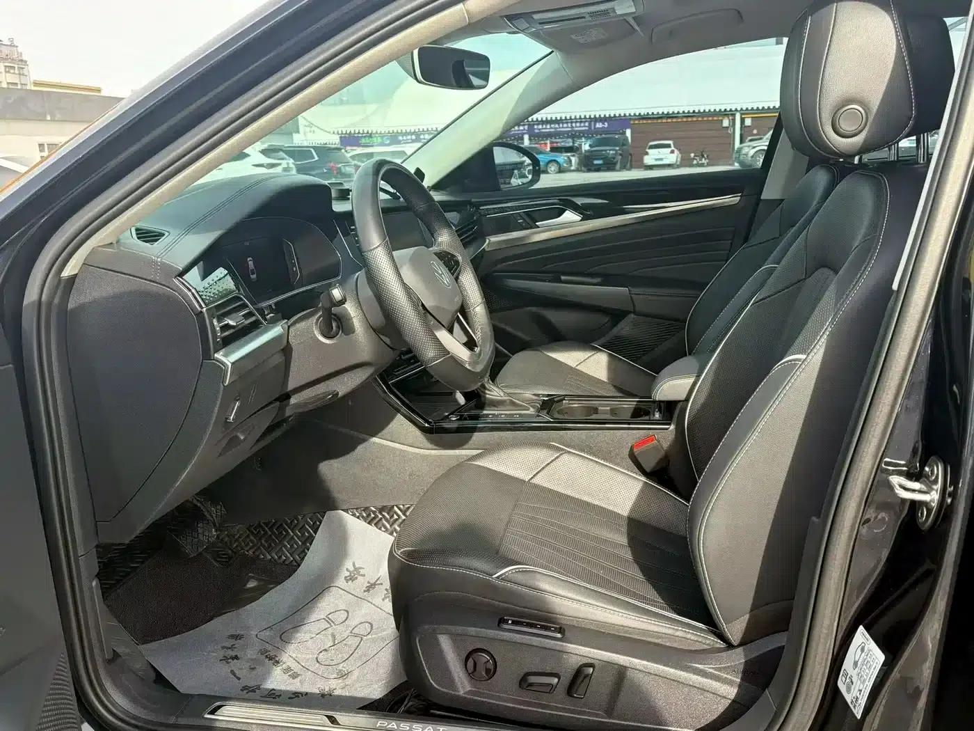 2023 Volkswagen Passat 330TSI Starry Sky Luxury Edition — миниатюра 4