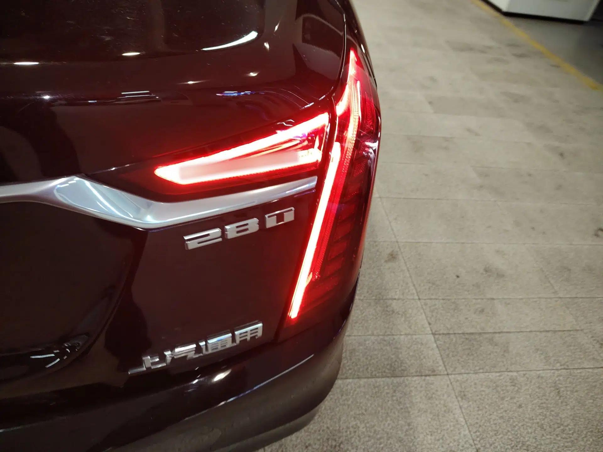 Cadillac CT6 2022 28T Fashion Edition — миниатюра 7