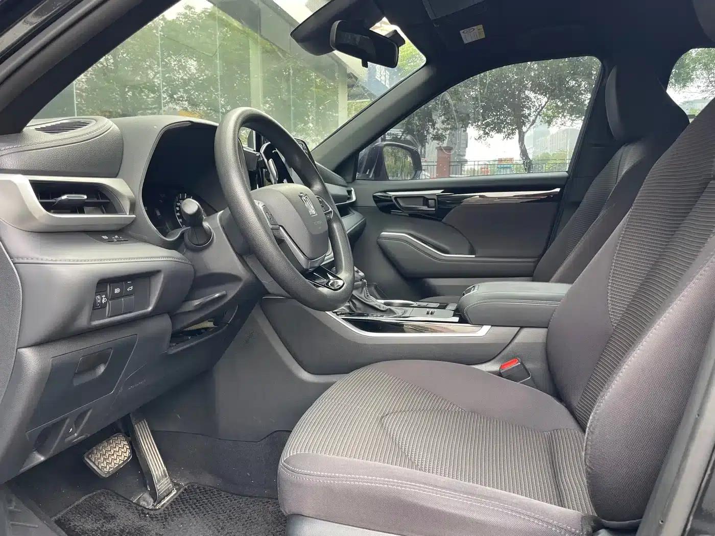 Crown Land Cruiser 2022 2.5L HEV 2WD Elite Edition — миниатюра 5