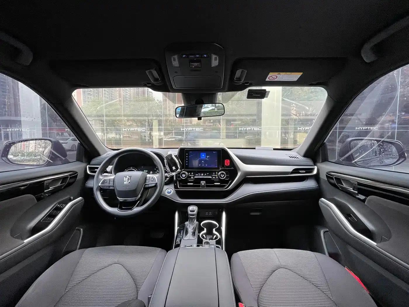 Crown Land Cruiser 2022 2.5L HEV 2WD Elite Edition — миниатюра 6