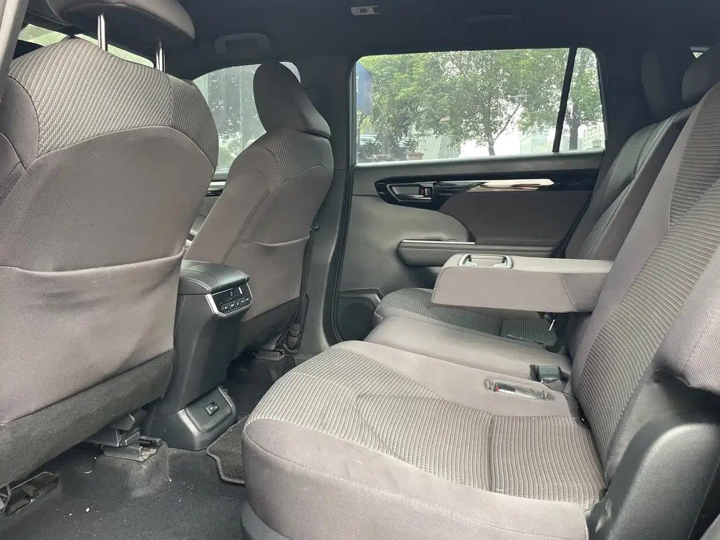 Crown Land Cruiser 2022 2.5L HEV 2WD Elite Edition — миниатюра 7