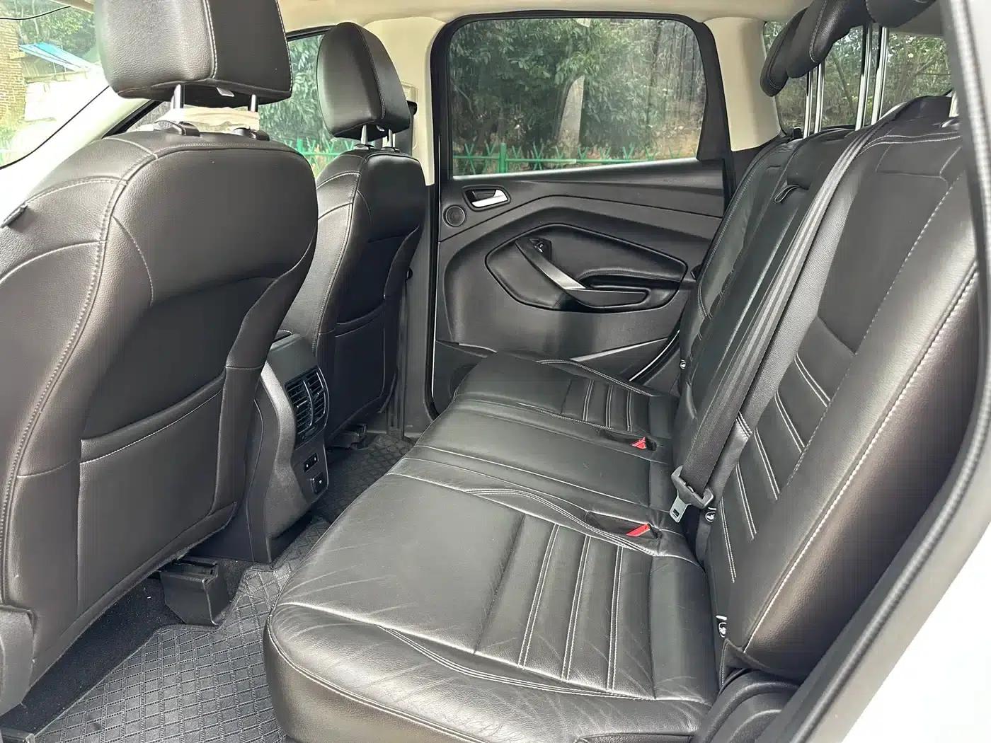 2017 Ford Kuga EcoBoost 180 2WD Luxury Edition — миниатюра 5