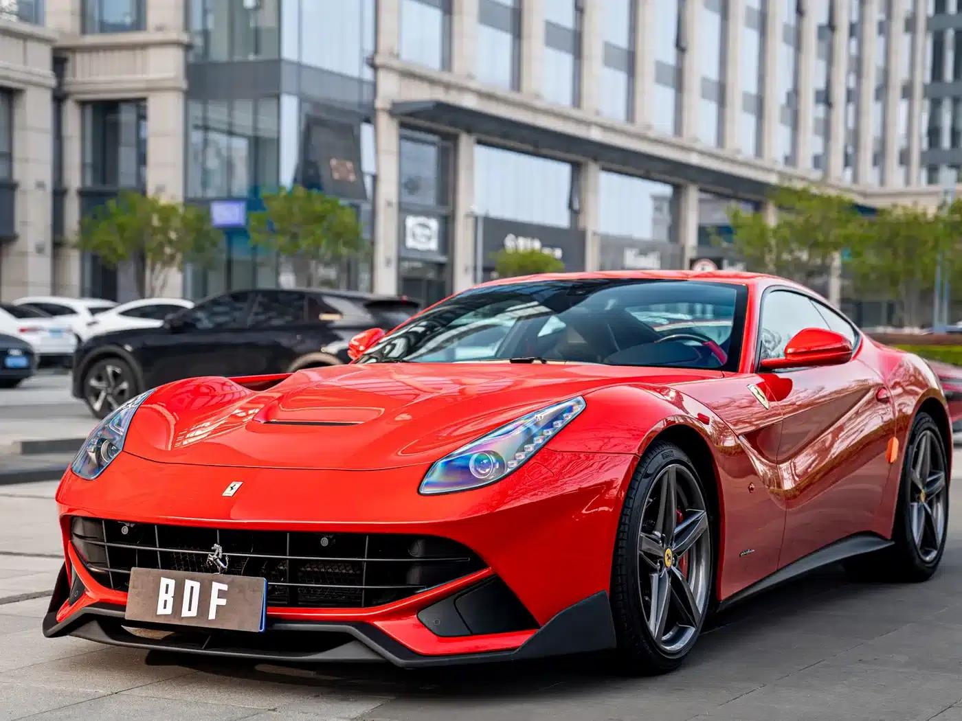 2013 F12berlinetta 6.3L Standard Model — миниатюра 1