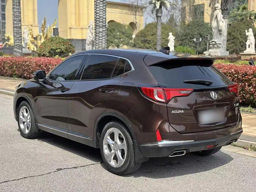 Acura CDX 2016 1.5T Two-Wheel Drive Deluxe Edition — миниатюра 3