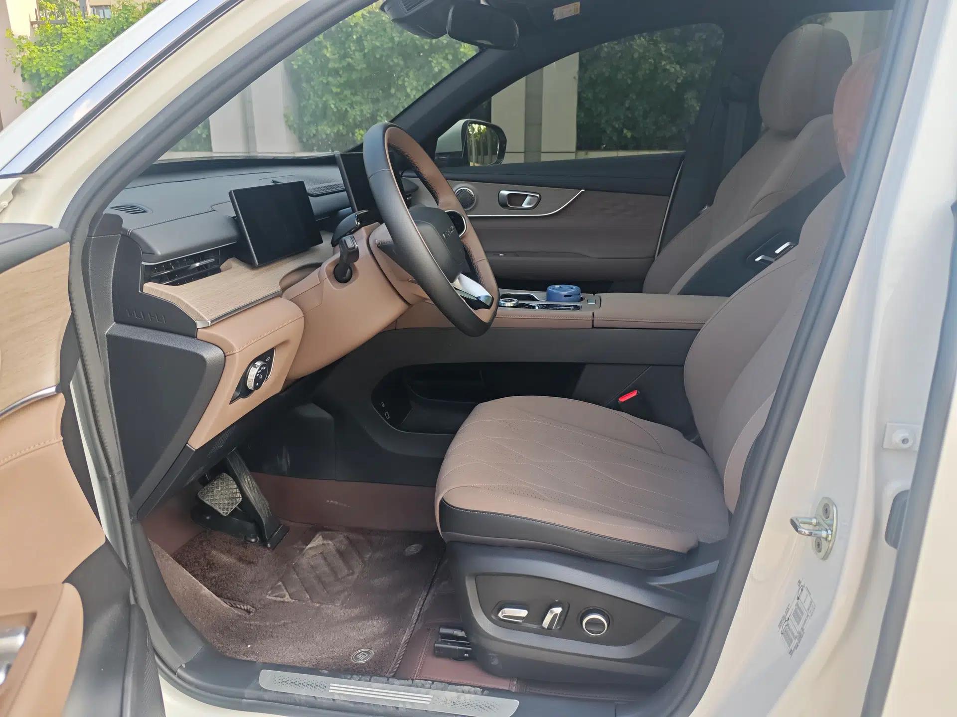Chery Tiggo 8 PLUS 2025 290TGDI DCT Prestige 5-Seater — миниатюра 17