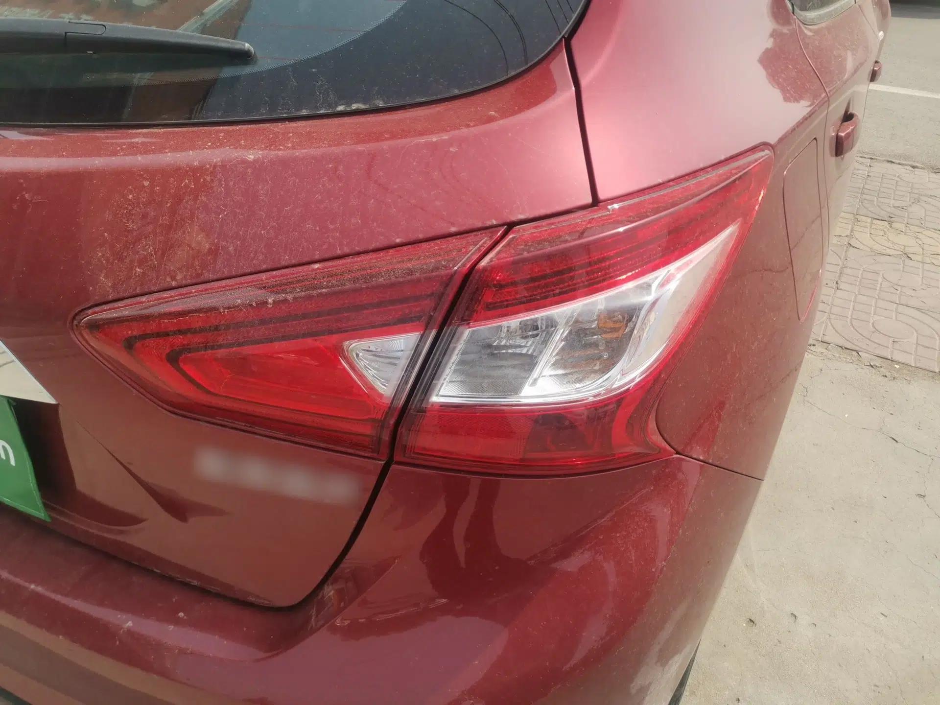 Nissan Tiida 2021 1.6L CVT Cool Edition — миниатюра 8