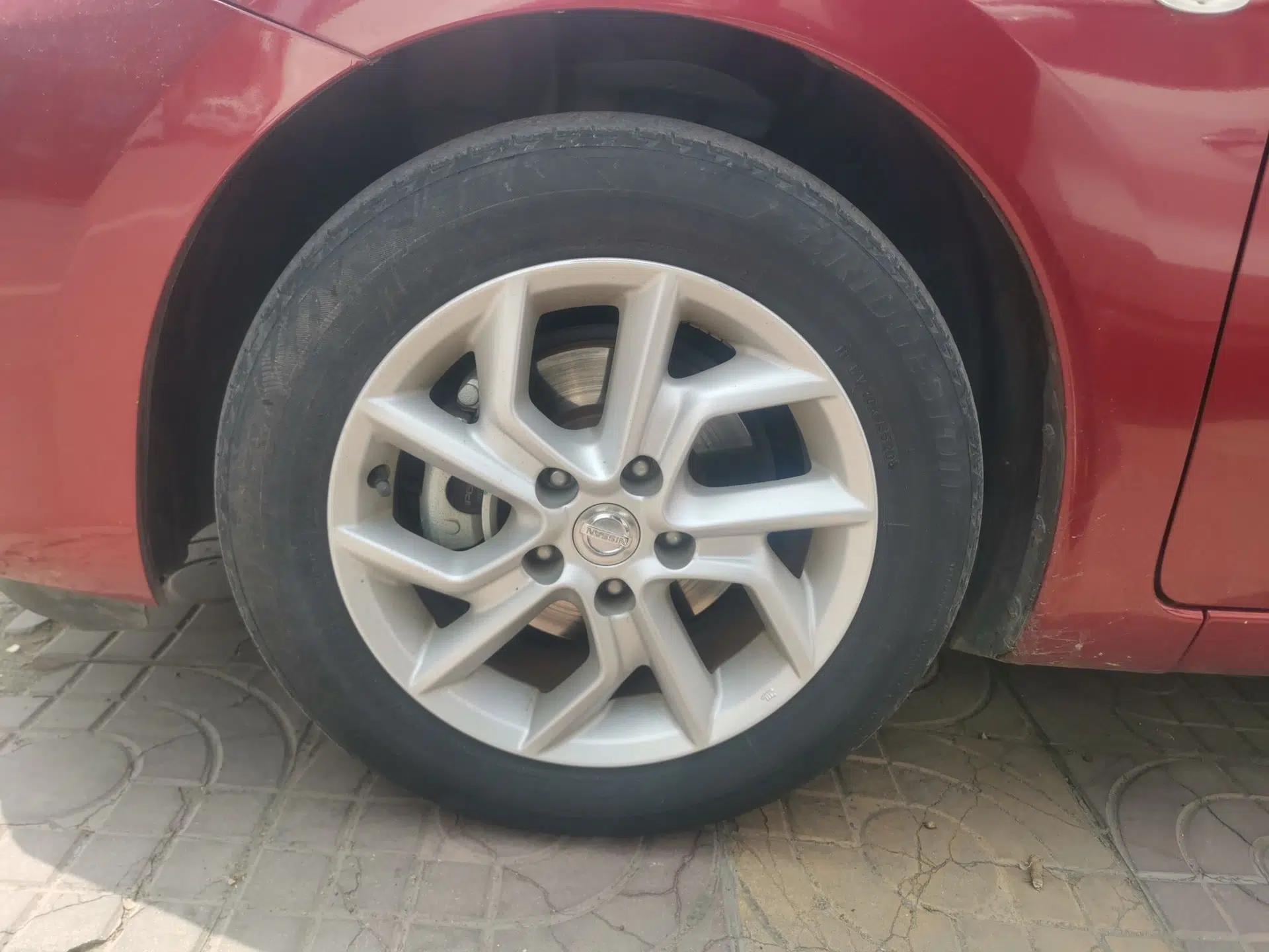 Nissan Tiida 2021 1.6L CVT Cool Edition — миниатюра 9