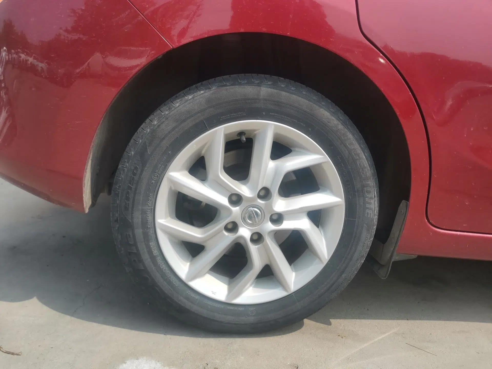 Nissan Tiida 2021 1.6L CVT Cool Edition — миниатюра 10