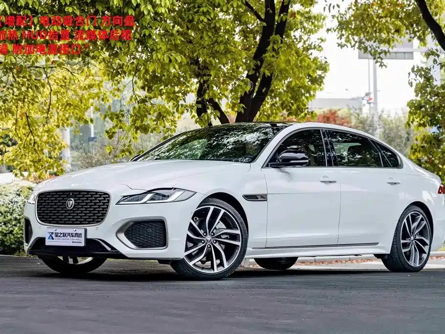 Jaguar XFL 2024 2.0T P300 AWD Flagship Sport Gold Edition — миниатюра 1