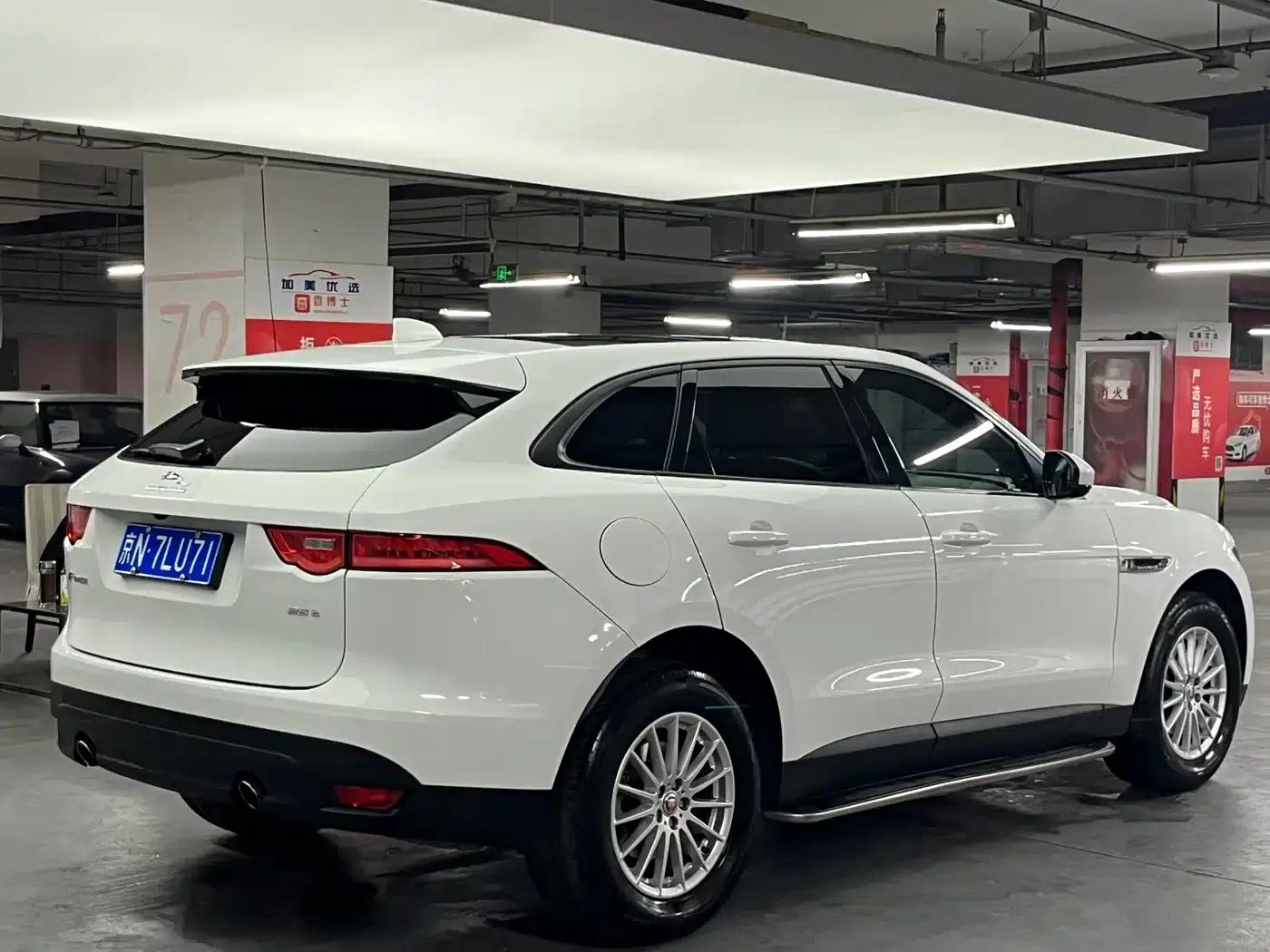 Jaguar F-PACE 2018 2.0T 2WD Urban Luxury Edition — миниатюра 4