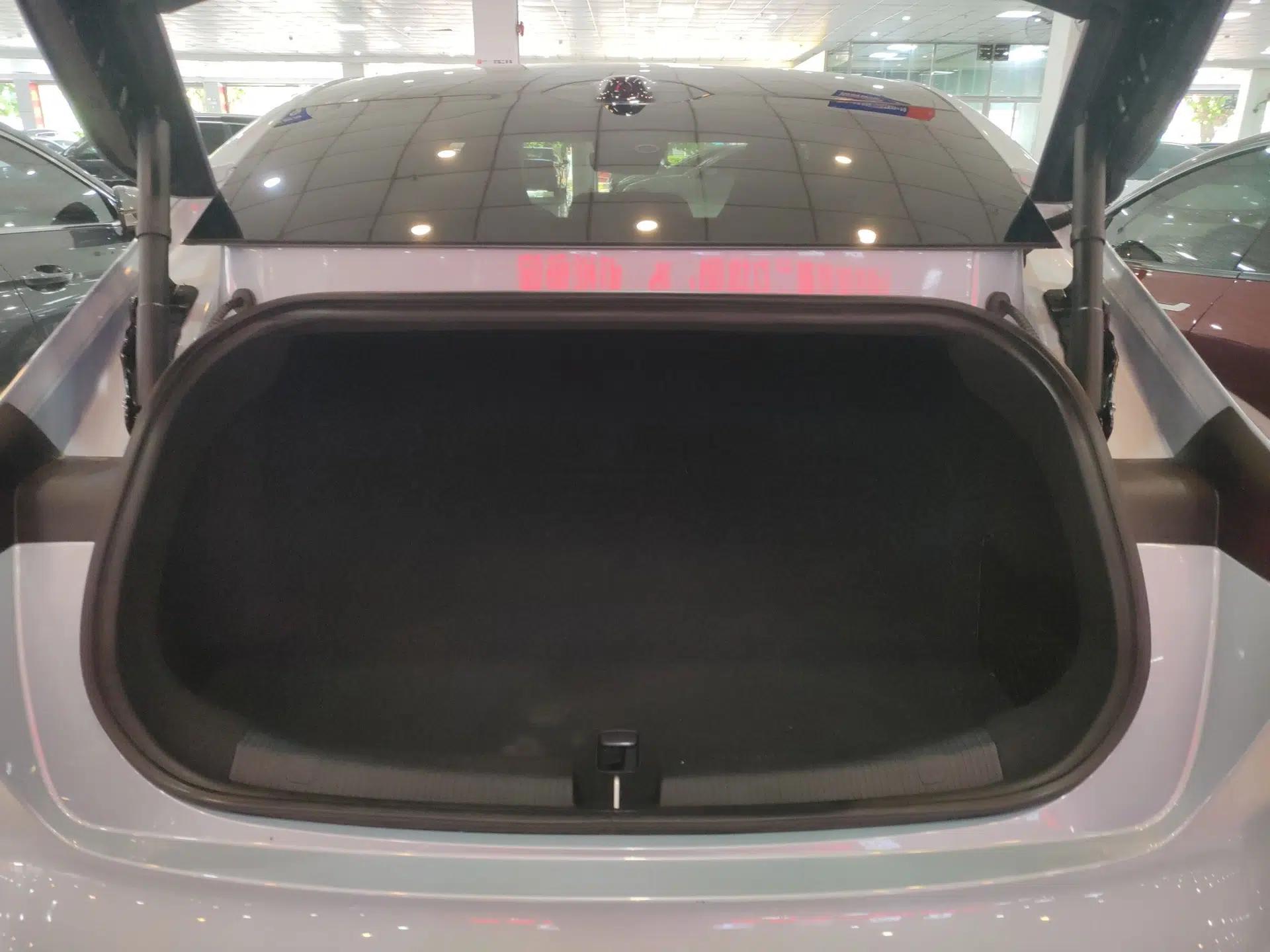 Nio ET5 2022 75 kWh — миниатюра 21