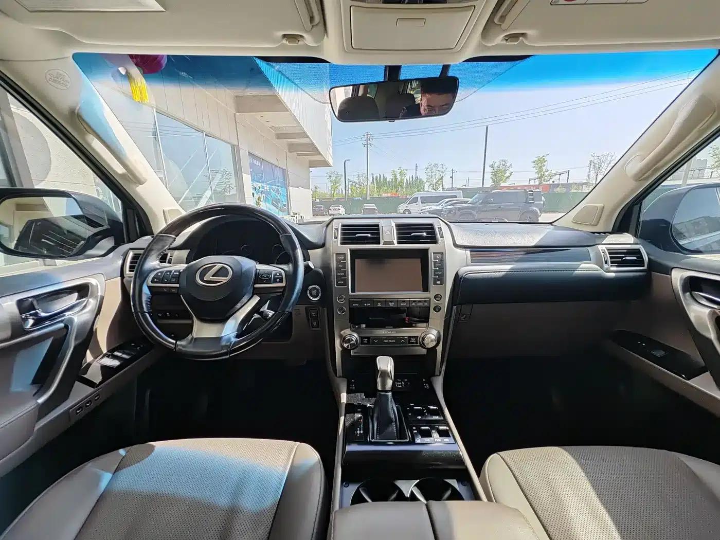 2020 Lexus GX 460 Middle East Edition — миниатюра 12
