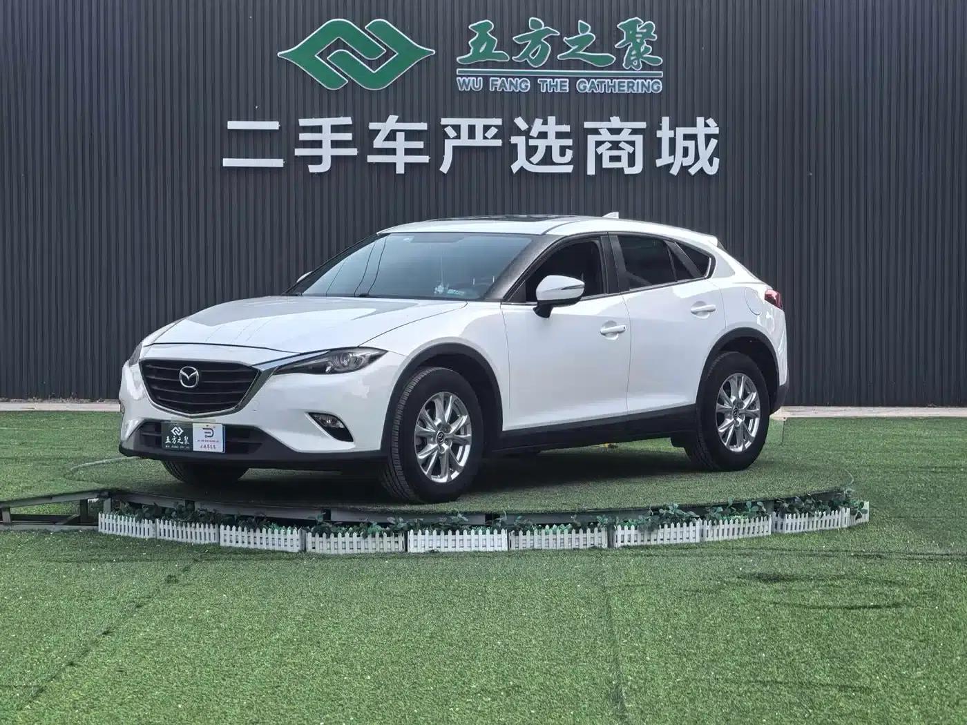 Mazda CX-4 2016 2.0L Automatic 2WD Blue Sky Vitality Edition — миниатюра 1
