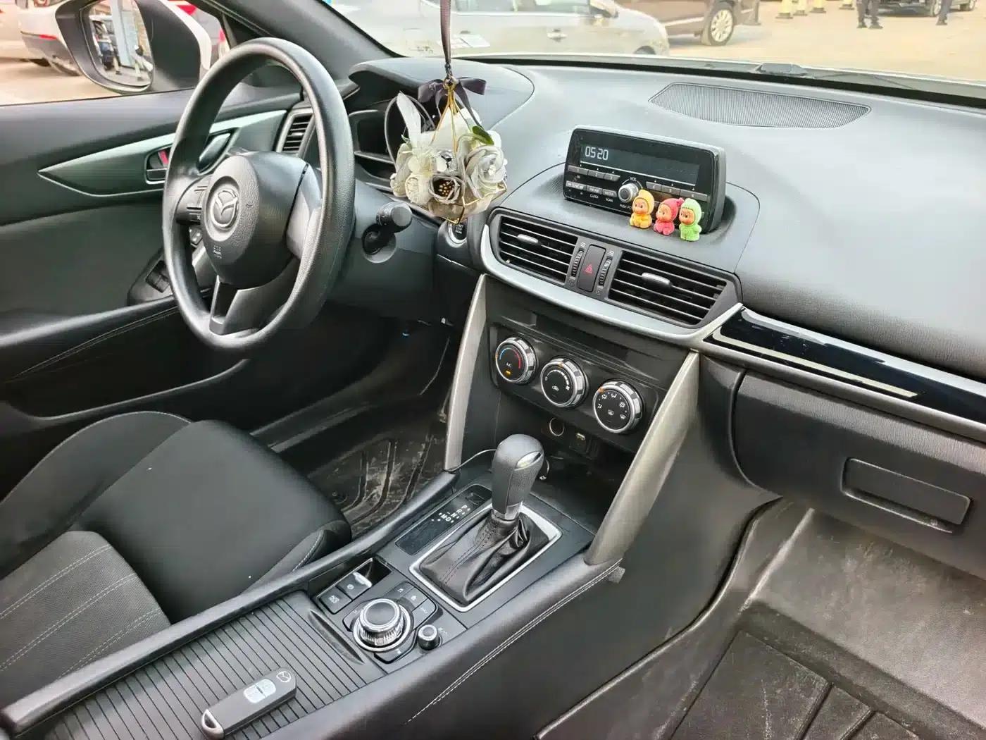 Mazda CX-4 2016 2.0L Automatic 2WD Blue Sky Vitality Edition — миниатюра 17
