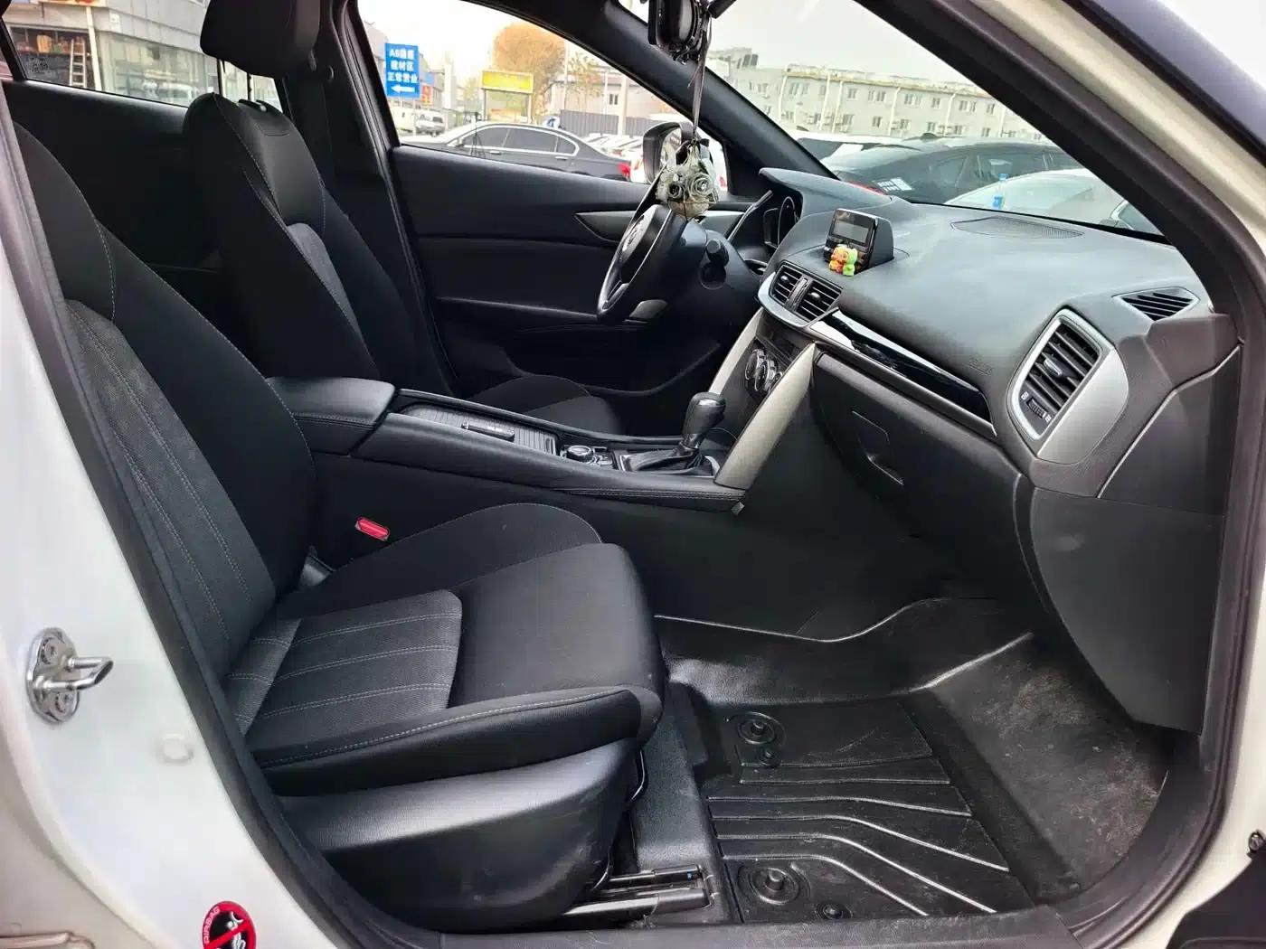 Mazda CX-4 2016 2.0L Automatic 2WD Blue Sky Vitality Edition — миниатюра 18