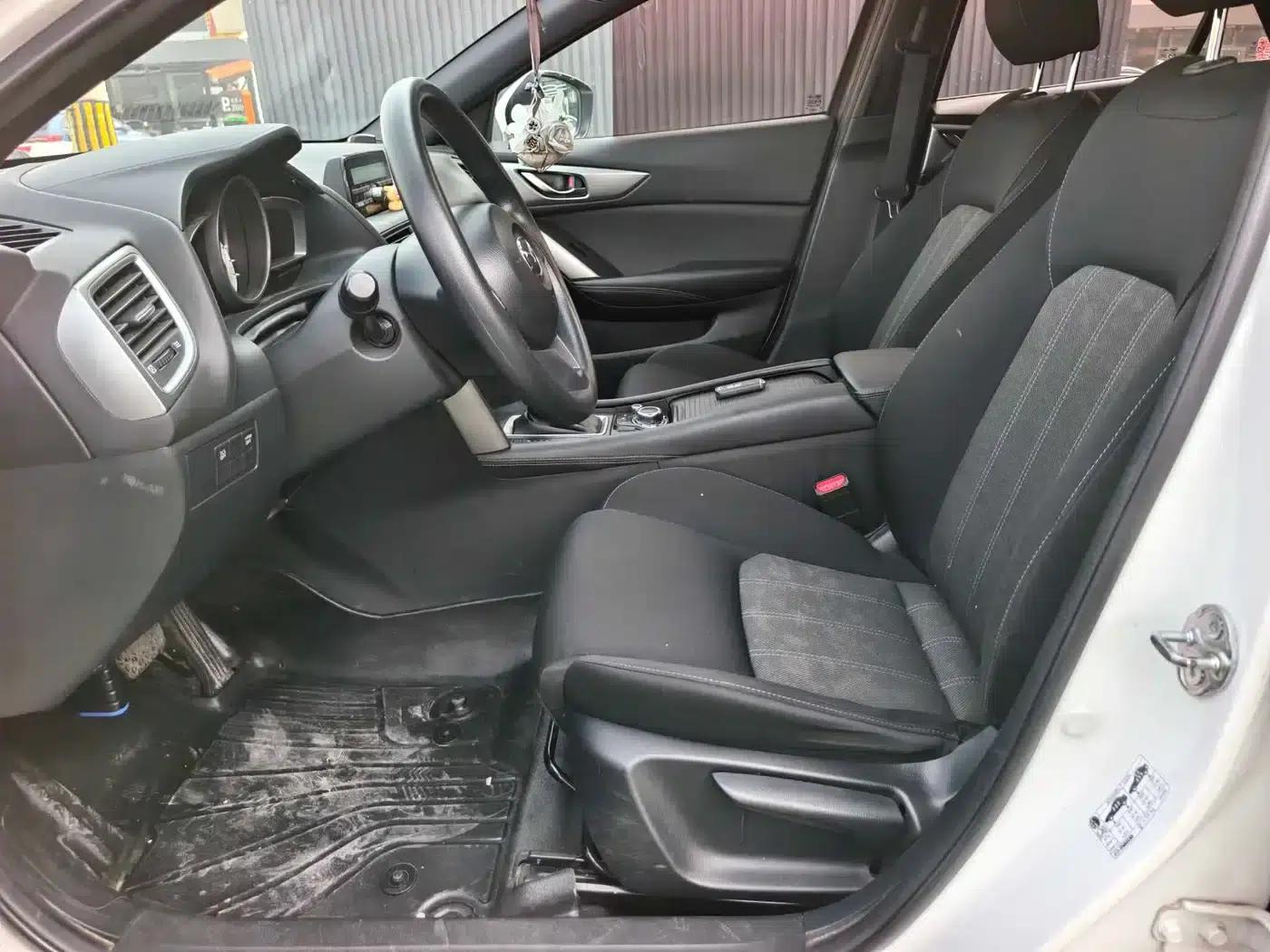 Mazda CX-4 2016 2.0L Automatic 2WD Blue Sky Vitality Edition — миниатюра 10