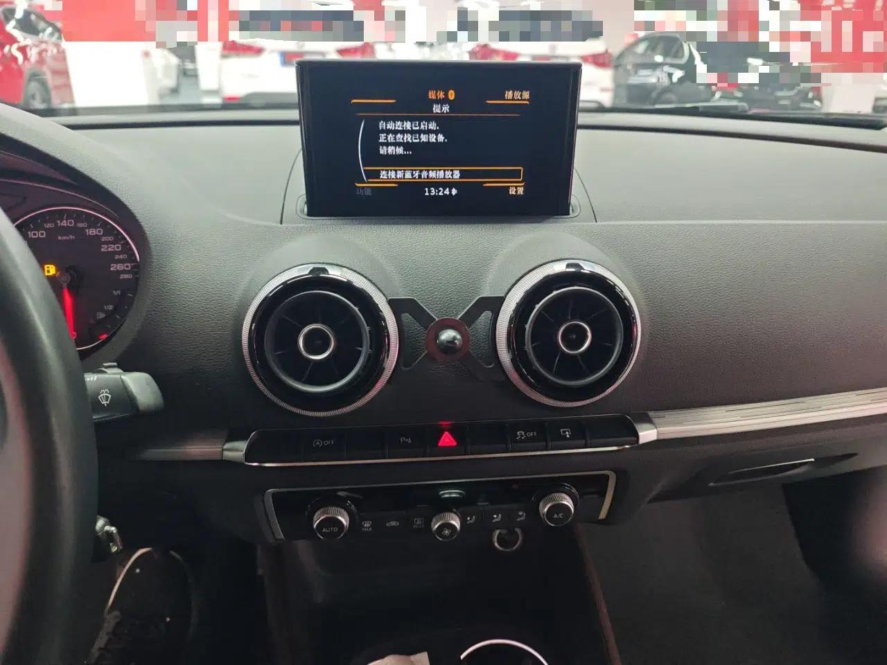 Audi A3 2016 Limousine 35 TFSI Style Edition — миниатюра 16