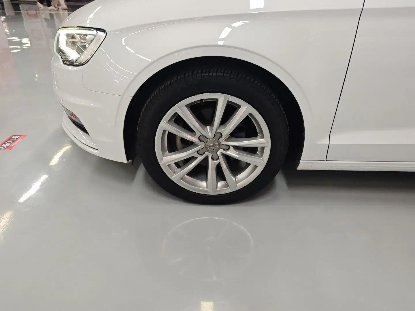 Audi A3 2016 Limousine 35 TFSI Style Edition — миниатюра 8