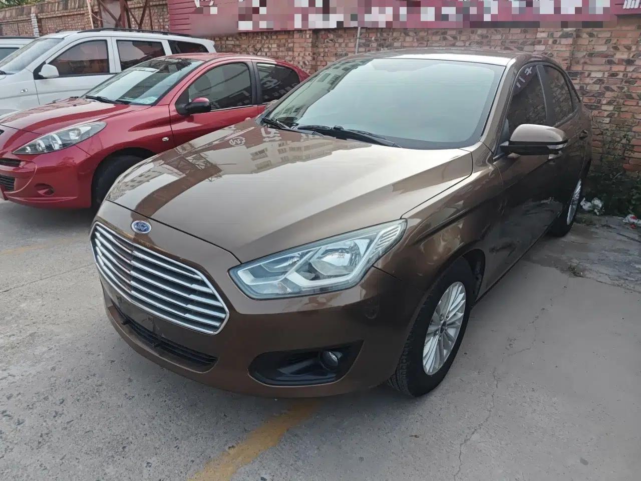 Ford Escort 2017 1.5L Automatic Comfort Model — миниатюра 1