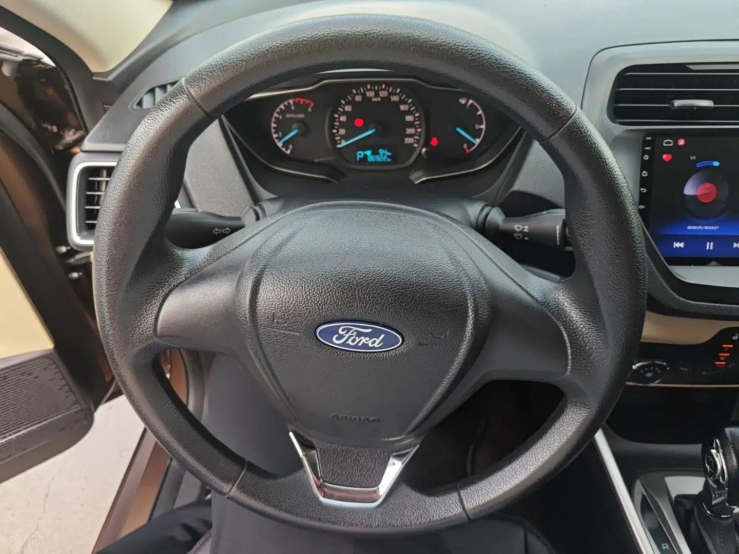 Ford Escort 2017 1.5L Automatic Comfort Model — миниатюра 14