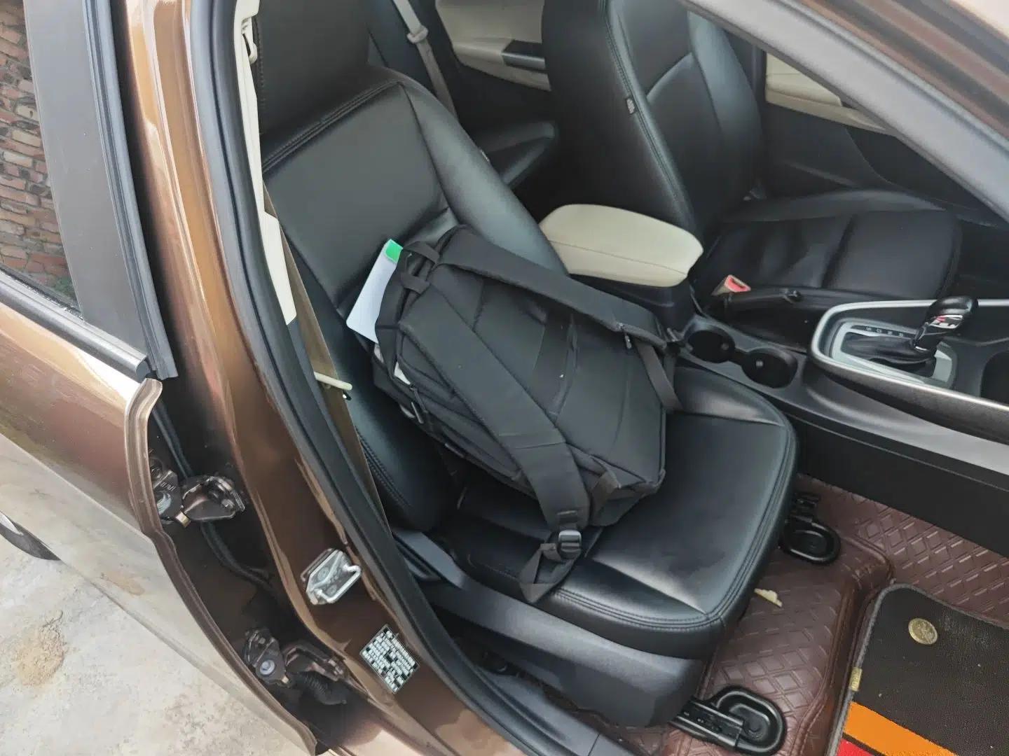 Ford Escort 2017 1.5L Automatic Comfort Model — миниатюра 23