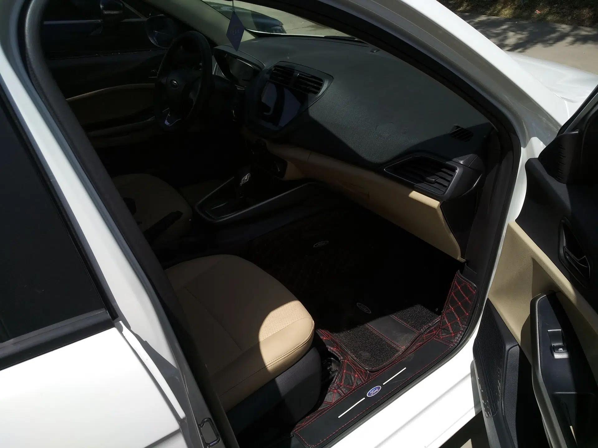 Ford Escort 2017 1.5L Automatic Comfort Model — миниатюра 23