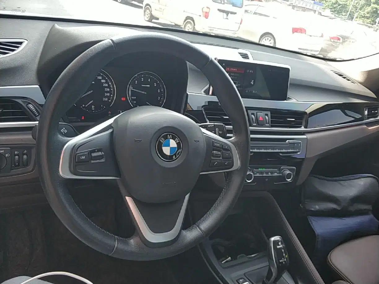 BMW X1 2020 sDrive20Li Fashion Model — миниатюра 13