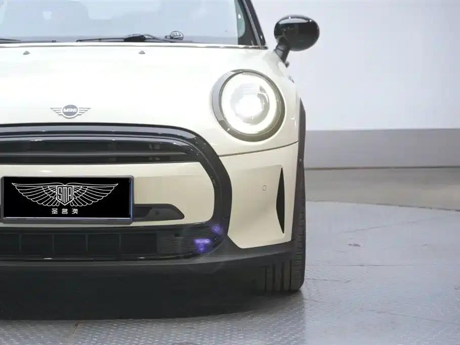 MINI 2022 Facelift 1.5T COOPER Classic — миниатюра 3