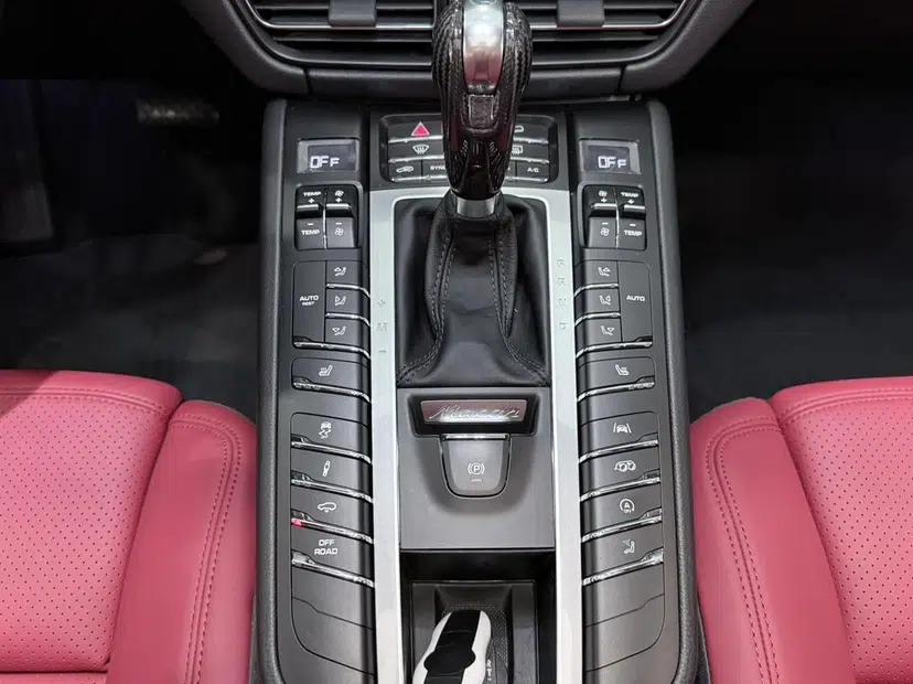 Porsche Macan 2020 Macan GTS 2.9T — миниатюра 26