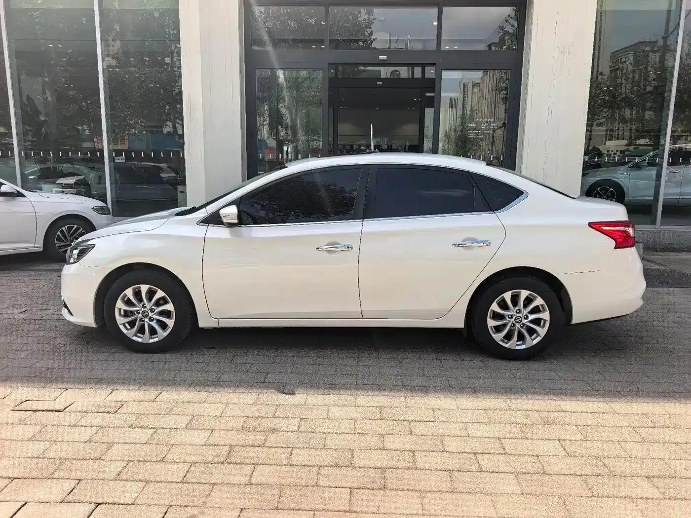 Nissan Sylphy 2016 1.6XL CVT Premium Edition — миниатюра 8