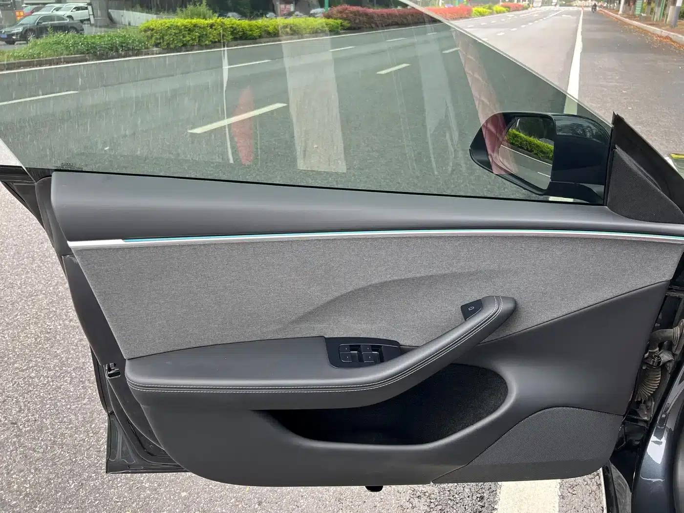 Model 3 2023 Rear-Wheel Drive — миниатюра 9