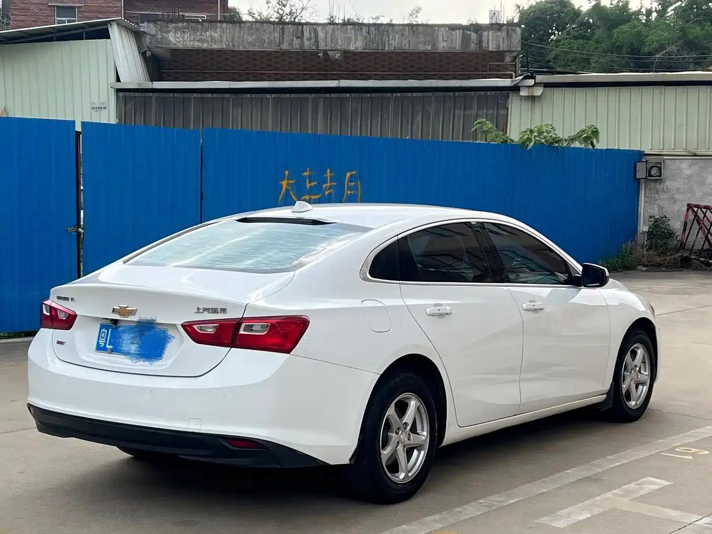 Chevrolet Malibu XL 2016 1.5T Dual-Clutch Elite Edition — миниатюра 4