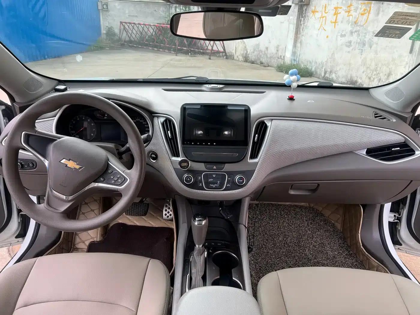 Chevrolet Malibu XL 2016 1.5T Dual-Clutch Elite Edition — миниатюра 5