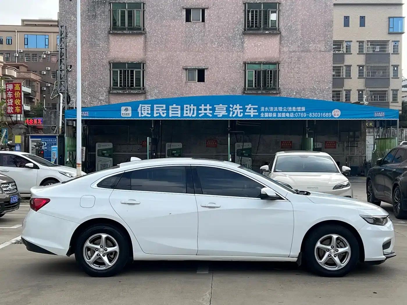 Chevrolet Malibu XL 2016 1.5T Dual-Clutch Elite Edition — миниатюра 10