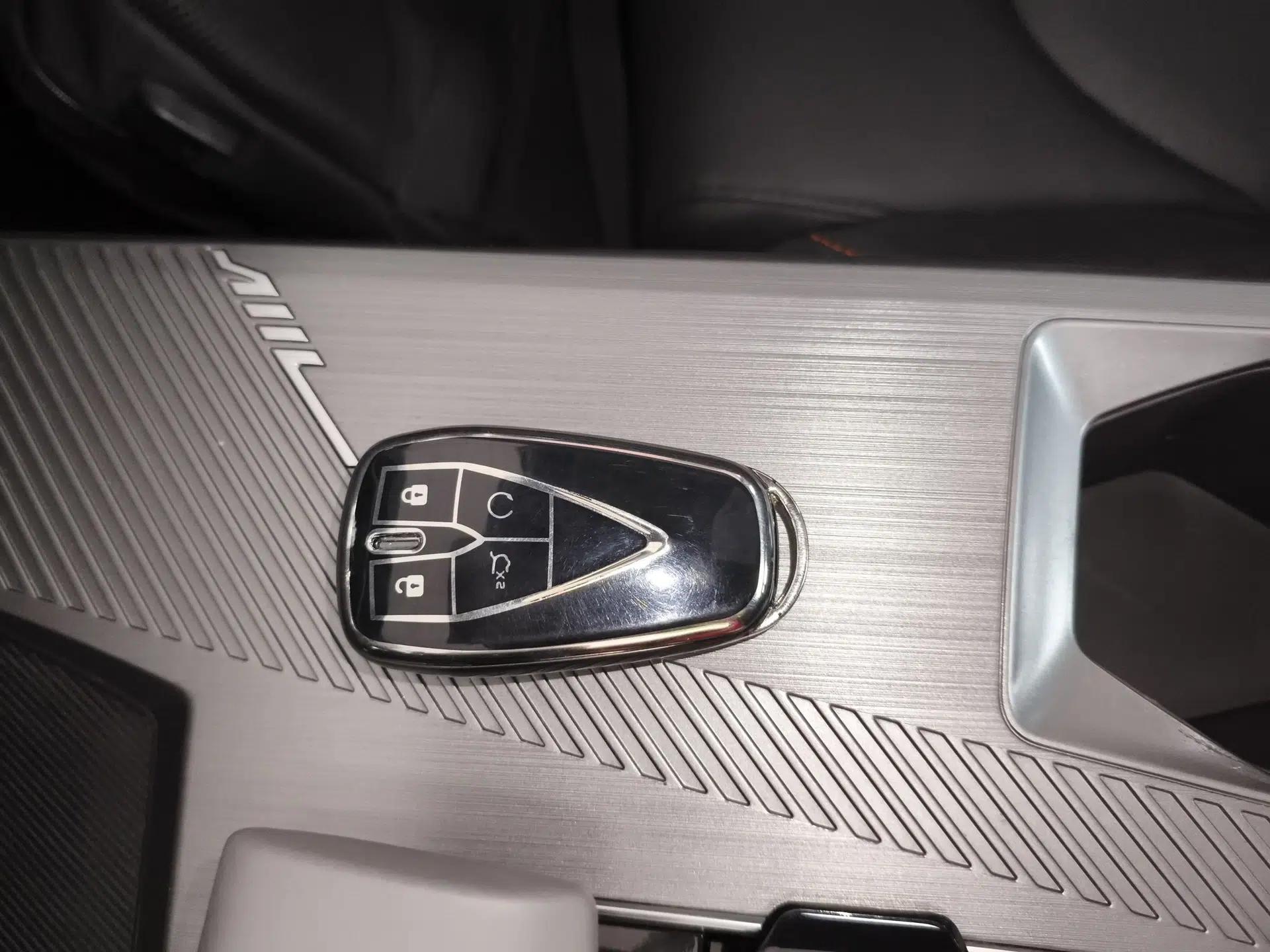 CHANGAN OSHAN Z6 2023 Blue Whale 1.5T DCT Smart Edition — миниатюра 12